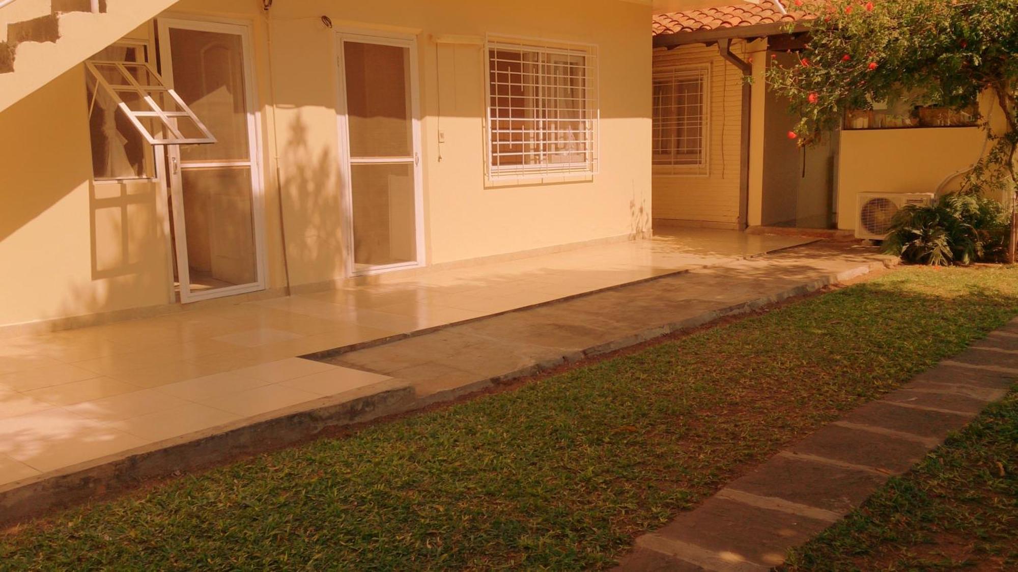 Posada Shalom Asuncion Ngoại thất bức ảnh